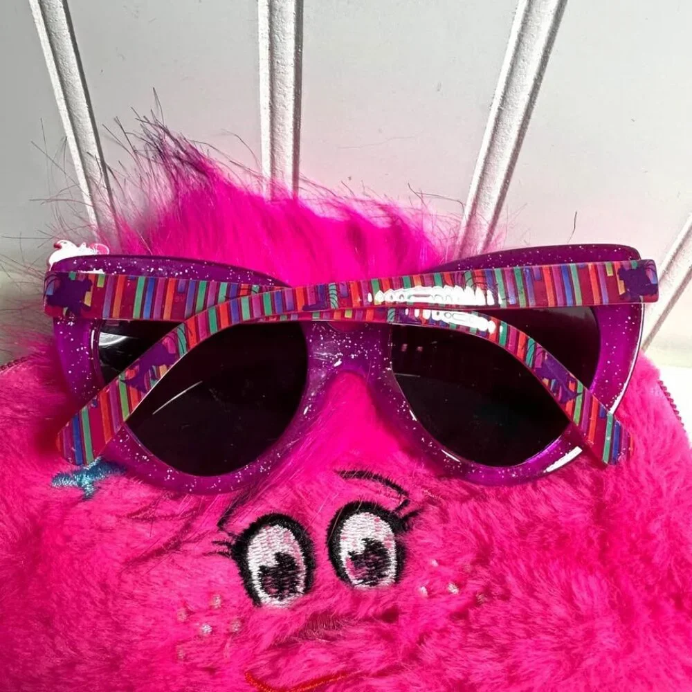 Trolls Pink Find Your Happy Place Kids Fun Fuzzy Sunglasses Case Girls Dress Up